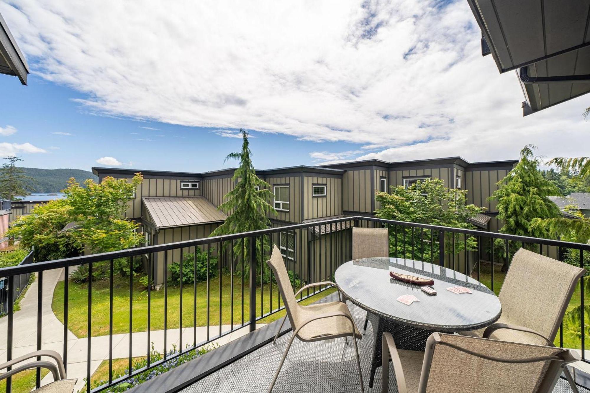 Sooke Harbour Resort & Marina Exterior foto