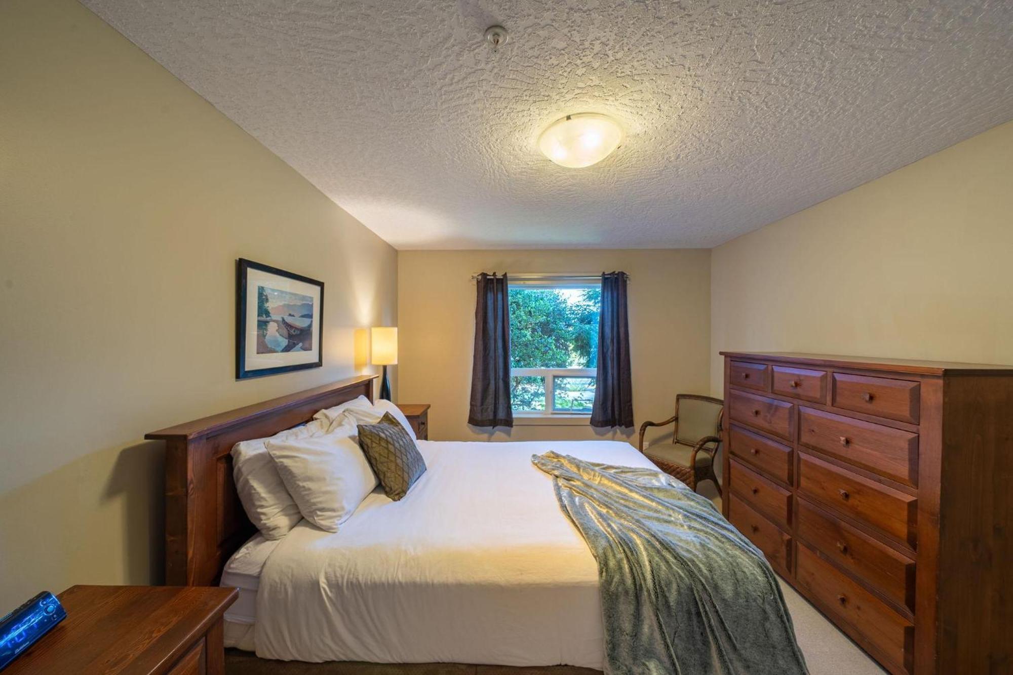 Sooke Harbour Resort & Marina Exterior foto