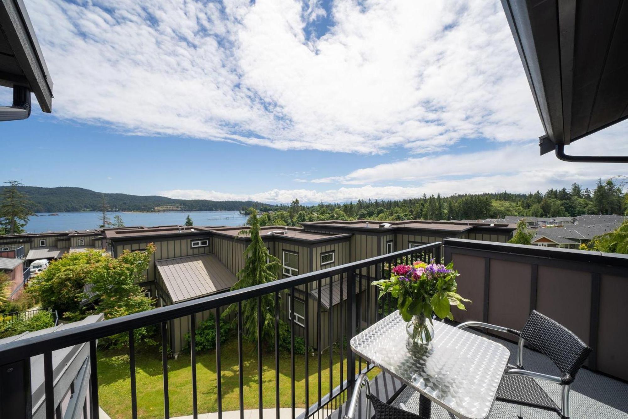 Sooke Harbour Resort & Marina Exterior foto