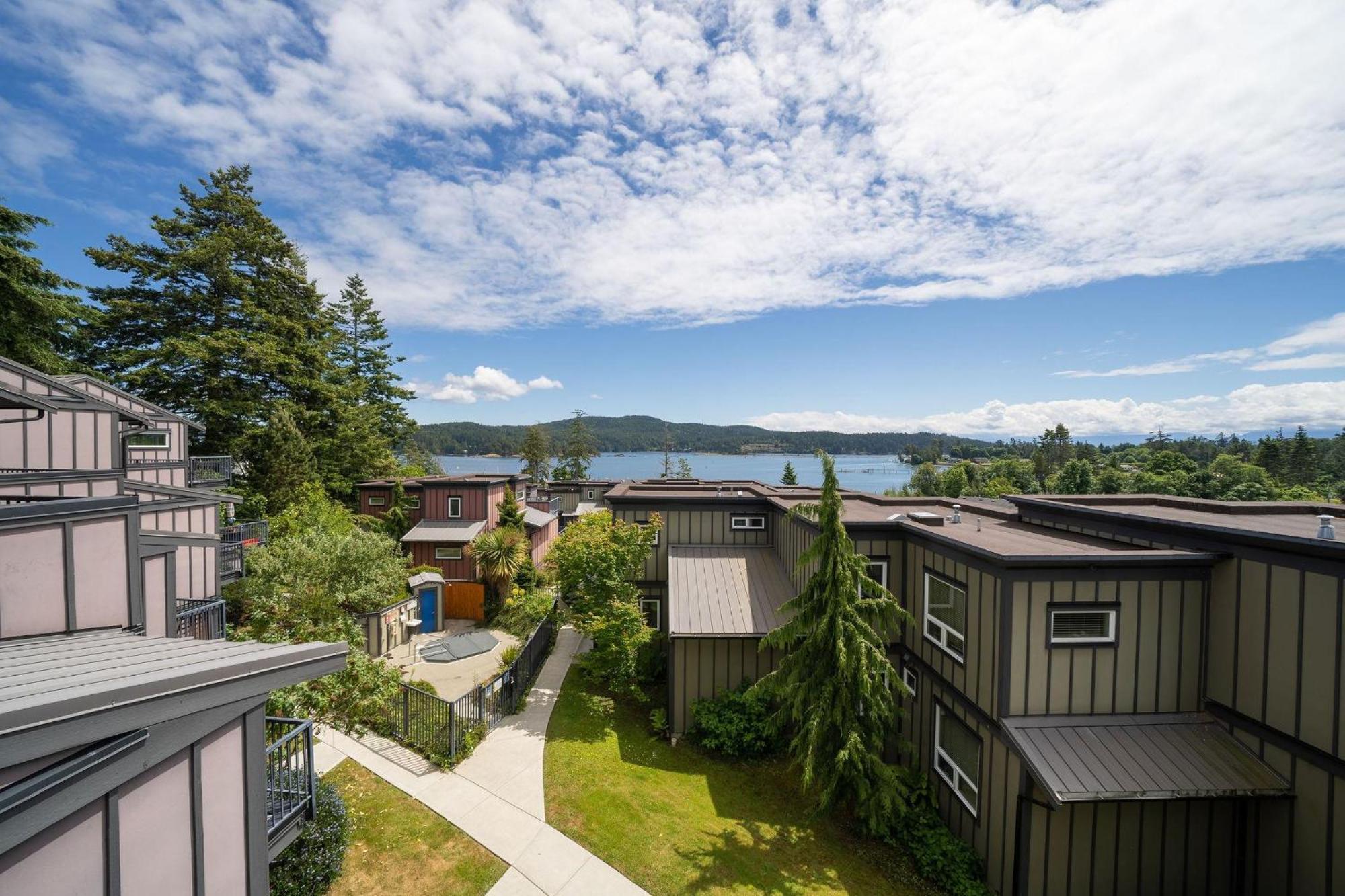 Sooke Harbour Resort & Marina Exterior foto