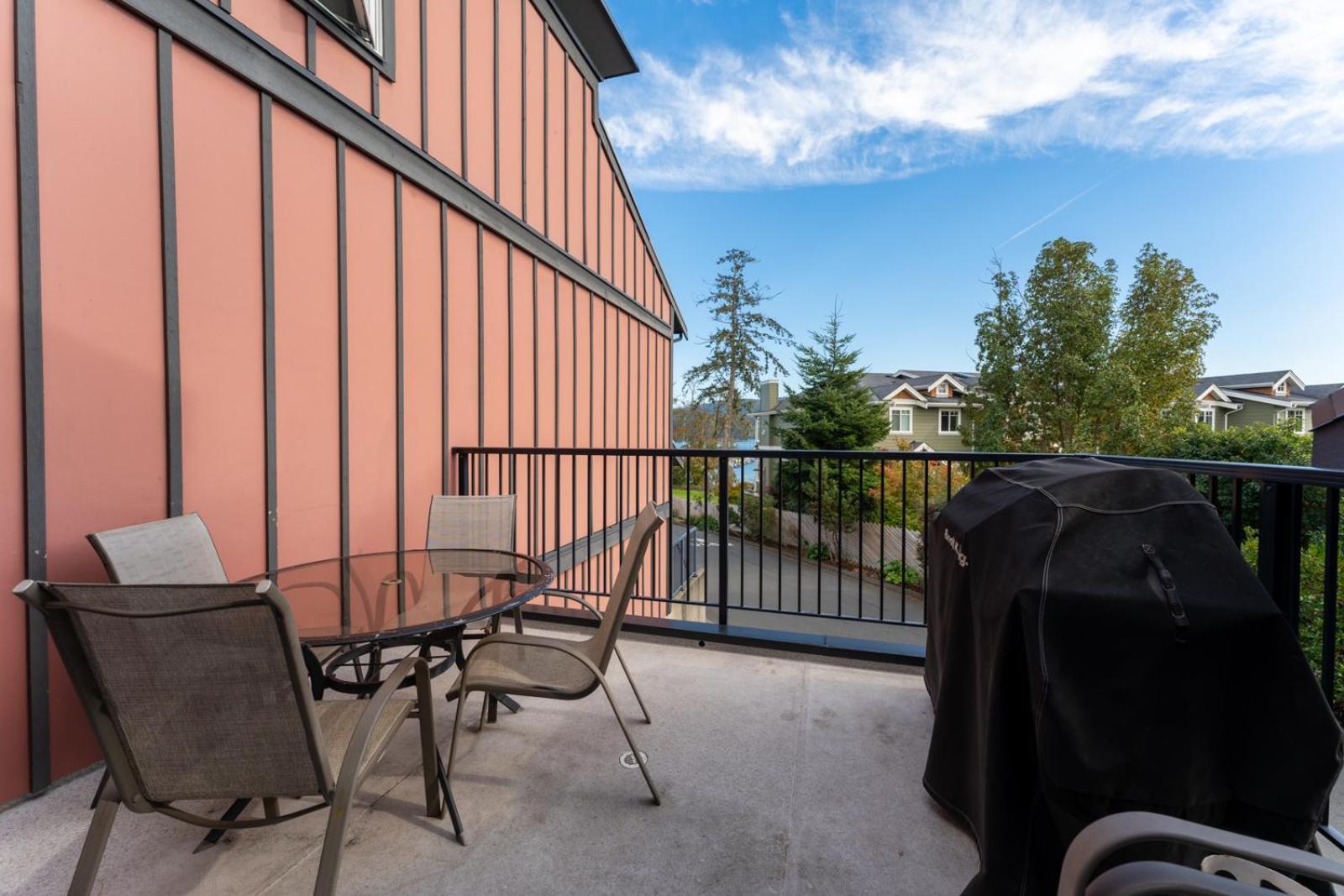 Sooke Harbour Resort & Marina Exterior foto